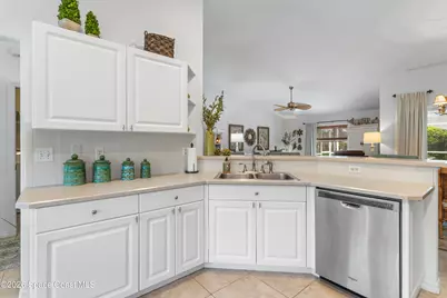 966 Gulfstream Avenue, Sebastian, FL 32958 - Photo 8