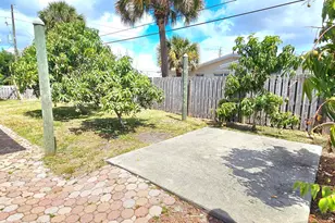 1380 Floral Ln, Merritt Island, FL 32952 - Photo 18