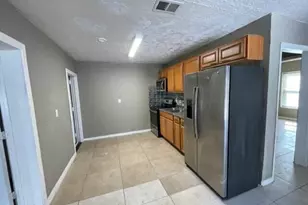 415 S Robbins Ave, Titusville, FL 32796 - Photo 4