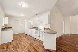 880 Vocelle Ave, Sebastian, FL 32958 - Photo 8