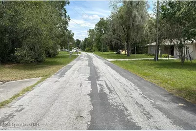 9050 N Arcadia Way, Citrus Springs, FL 34434 - Photo 4