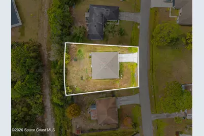 354 Carvalho Street SE, Palm Bay, FL 32909 - Photo 4