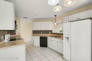 745 Pine Island Dr, Melbourne, FL 32940 - Photo 12