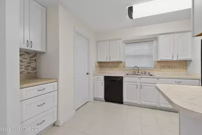403 Bridgetown Court, Satellite Beach, FL 32937 - Photo 14