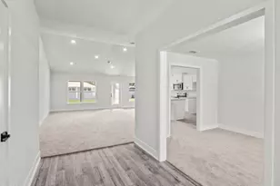 621 Paigo St SE, Palm Bay, FL 32909 - Photo 2