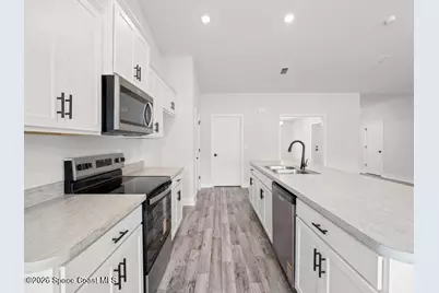 621 Paigo Street SE, Palm Bay, FL 32909 - Photo 8
