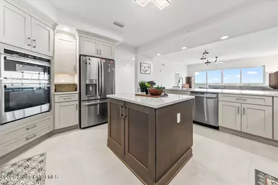 1465 S Harbor City Boulevard #902, Melbourne, FL 32901 - Photo 6