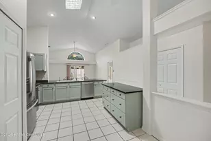 2479 Coral Ridge Cir, Melbourne, FL 32935 - Photo 16