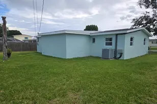 1796 Pontiac Cir N, Melbourne, FL 32935 - Photo 6
