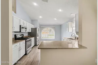 1151 Ballyshannon Parkway, Orlando, FL 32828 - Photo 10