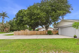 667 Antigua St NE, Palm Bay, FL 32907 - Photo 36