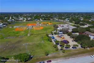 426 Lanfair Ave, Sebastian, FL 32958 - Photo 34
