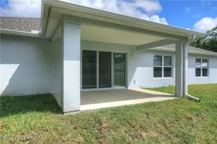 426 Lanfair Ave, Sebastian, FL 32958 - Photo 4
