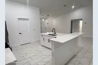 1013 Hammacher Avenue SW, Palm Bay, FL 32908 - Photo 8