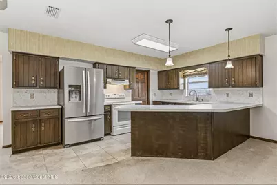 410 Sherwood Avenue, Satellite Beach, FL 32937 - Photo 16
