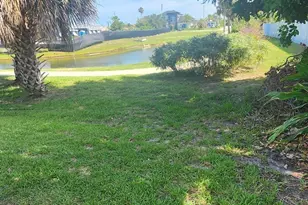 82 Emerald Ct, Satellite Beach, FL 32937 - Photo 2