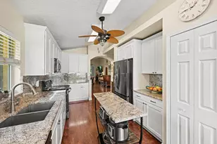 3900 St Armens Cir, Melbourne, FL 32934 - Photo 10
