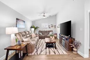 859 Laurel Cir, Barefoot Bay, FL 32976 - Photo 10
