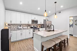 859 Laurel Cir, Barefoot Bay, FL 32976 - Photo 14