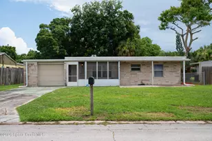 633 Wisteria Dr, Melbourne, FL 32901 - Photo 2