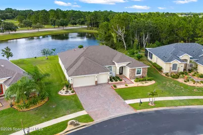 467 Easton Forest Circle SE, Palm Bay, FL 32909 - Photo 2
