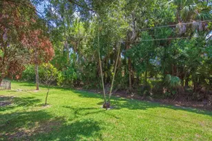 1070 47th Ave SW, Vero Beach, FL 32968 - Photo 28