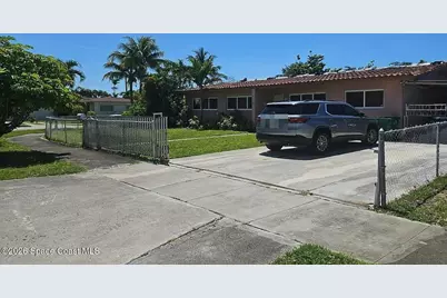 6240 NW 112th Terrace, Hialeah, FL 33012 - Photo 2
