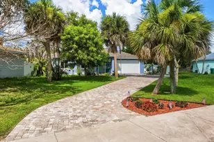 1165 S Courtenay Pkwy, Merritt Island, FL 32952 - Photo 2