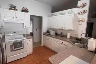 171 Chestnut Ave NE, Palm Bay, FL 32907 - Photo 8