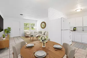 87 NW Irwin Ave, West Melbourne, FL 32904 - Photo 2
