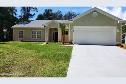 586 Sea Fury Avenue SW, Palm Bay, FL 32908 - Photo 1