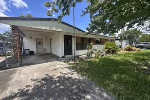 996 Barclay Dr, Cocoa, FL 32927 - Photo 2