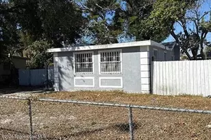3023 W Green St, Tampa, FL 33604 - Photo 2
