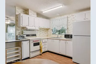 132 Rosewood Drive, Cocoa, FL 32926 - Photo 8