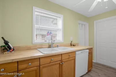 190 E Olmstead Drive #D11, Titusville, FL 32780 - Photo 18