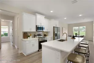 000 Del Rey Street NE, Palm Bay, FL 32907 - Photo 2