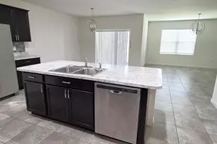 242 Guinevere Dr SW, Palm Bay, FL 32908 - Photo 6