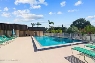 627 Ridge Club Dr, Melbourne, FL 32934 - Photo 10