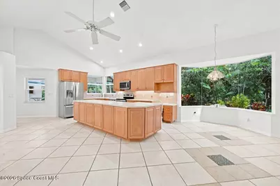6204 Leeward Lane, Melbourne Beach, FL 32951 - Photo 10