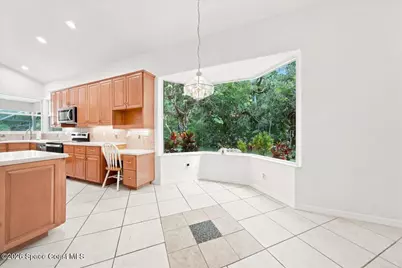 6204 Leeward Lane, Melbourne Beach, FL 32951 - Photo 14