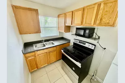 306 Johnson Avenue #7, Cape Canaveral, FL 32920 - Photo 6