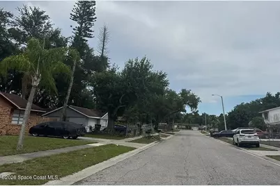 2407 18th Street E, Bradenton, FL 34207 - Photo 4