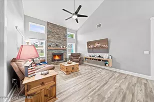 2635 Summer Brook St, Melbourne, FL 32940 - Photo 10