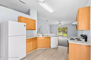 4022 Wilkes Dr, Melbourne, FL 32901 - Photo 8