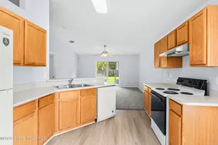 4022 Wilkes Dr, Melbourne, FL 32901 - Photo 10