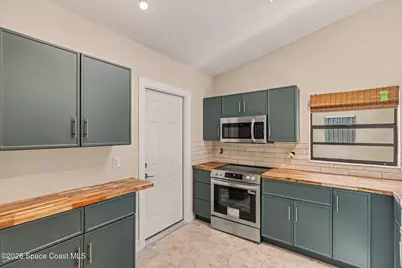 3695 Brentwood Court, Melbourne, FL 32935 - Photo 10