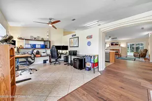 1345 Coventry Cir, Melbourne, FL 32904 - Photo 4