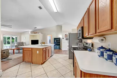 1345 Coventry Circle, Melbourne, FL 32904 - Photo 10