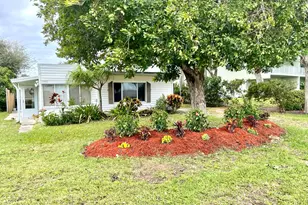 13485 N Indian River Dr, Sebastian, FL 32958 - Photo 14