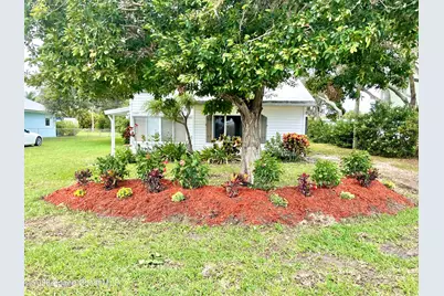 13485 N Indian River Drive, Sebastian, FL 32958 - Photo 16